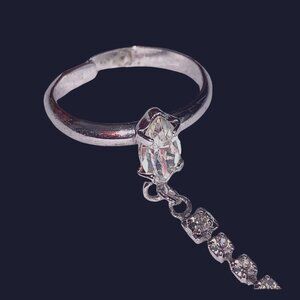 Shiny Rhinestone Finger Ring Bracelet  /Bling Bling Hand Chain Bracelet